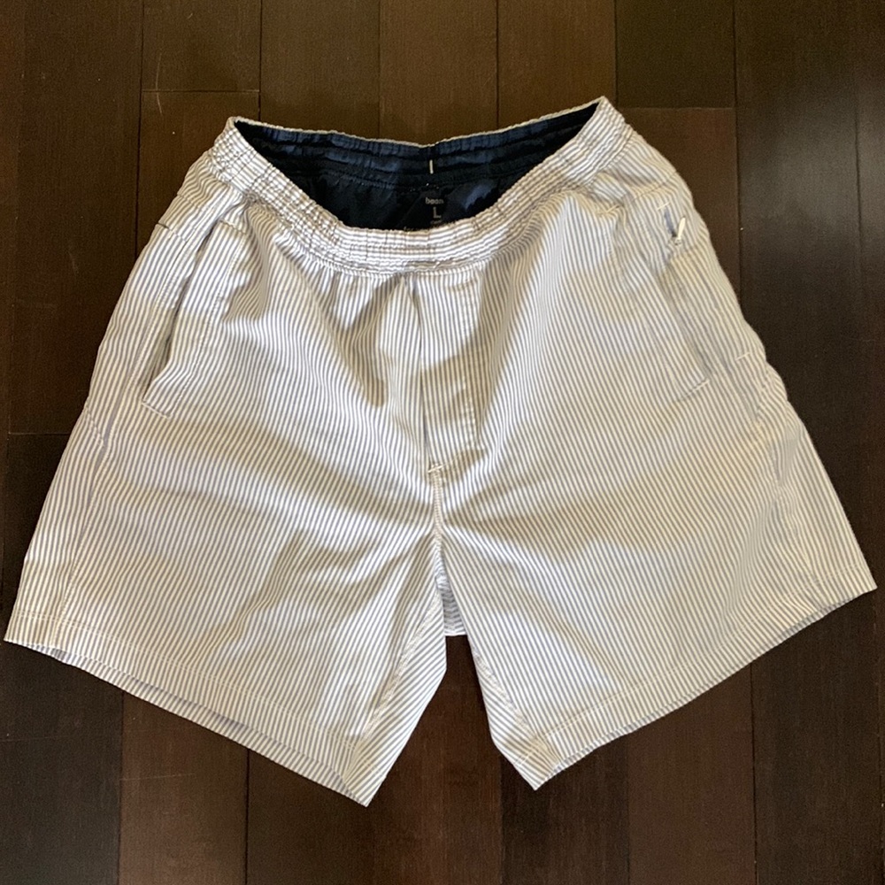BirdDog Seersucker look on Hybrid Shorts. Large. EUC. Great deal!